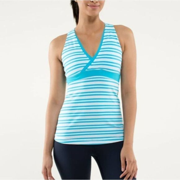 Lululemon Top  - Picture 1 of 12